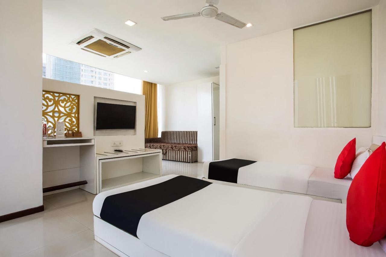 Capital O 35557 Hotel Aura Βομβάη Εξωτερικό φωτογραφία