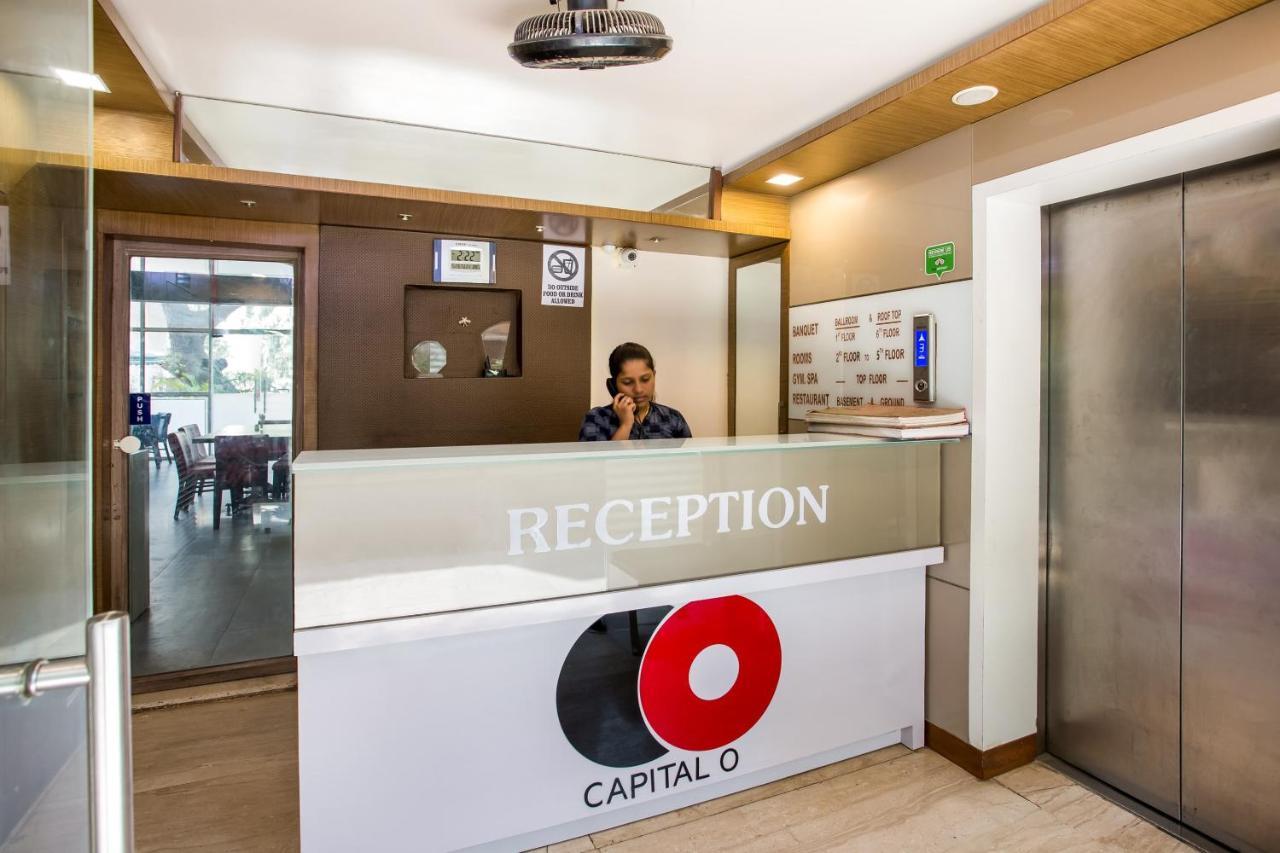 Capital O 35557 Hotel Aura Βομβάη Εξωτερικό φωτογραφία