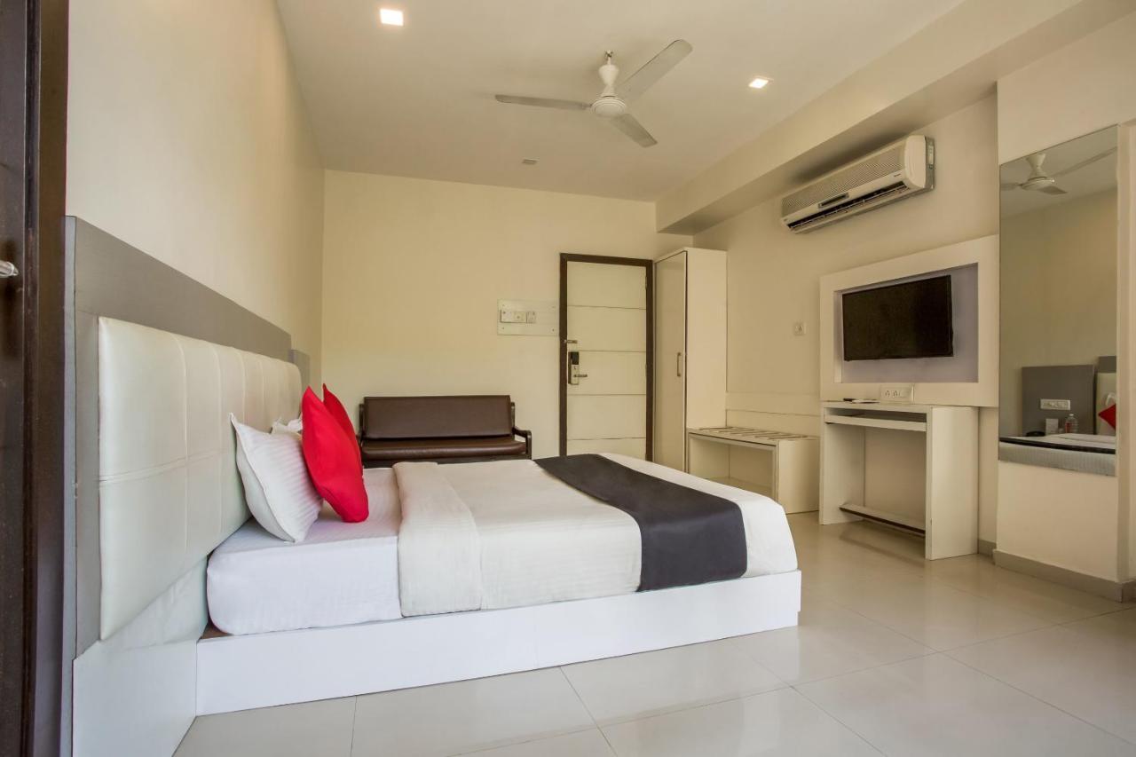 Capital O 35557 Hotel Aura Βομβάη Εξωτερικό φωτογραφία